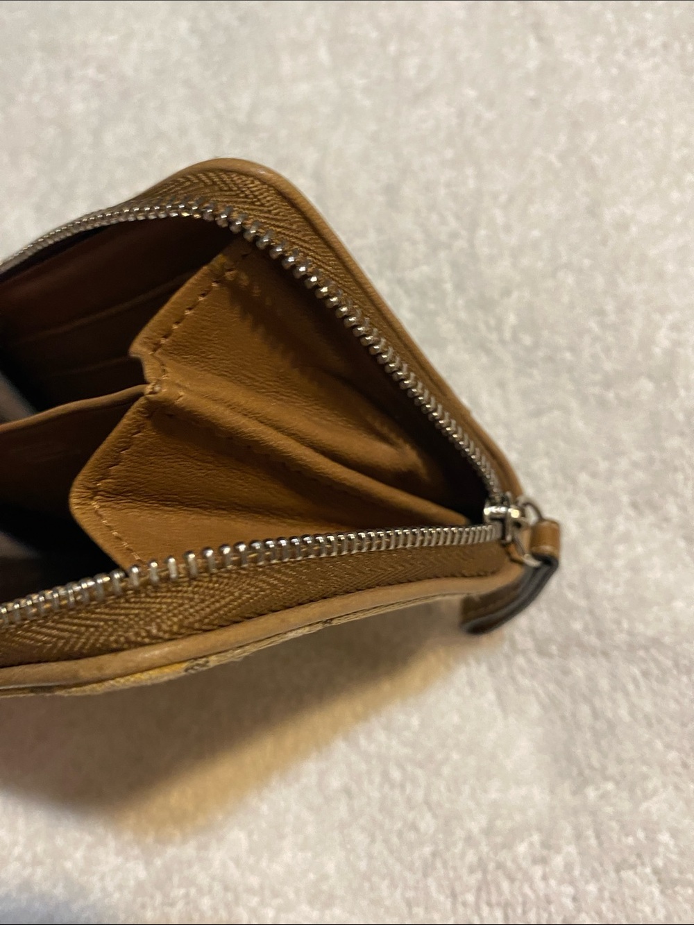 Coach Card Wallet - Picture 6 of 11